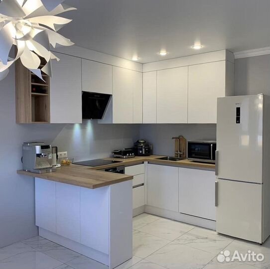 Кухни на заказ угловые E 254