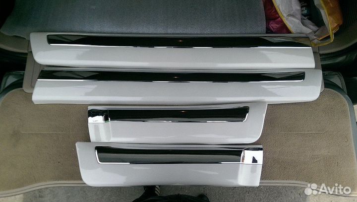 Land Cruiser 200 Молдинги дверей Широкие V4NF4