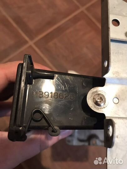 Органайзер Mitsubishi Galant 7