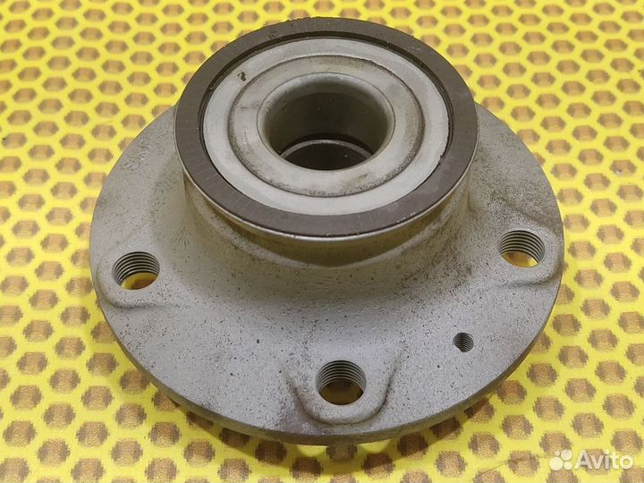 Ступица колеса задняя левая Volkswagen Jetta JEM