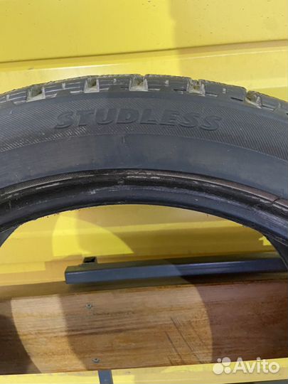 Bridgestone Blizzak Revo GZ 215/45 R17