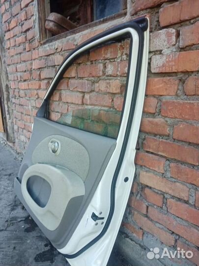 Дверь nissan march к 12; Micra