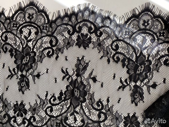 Кружево Шантильи белое+ чёрное, цена за всё