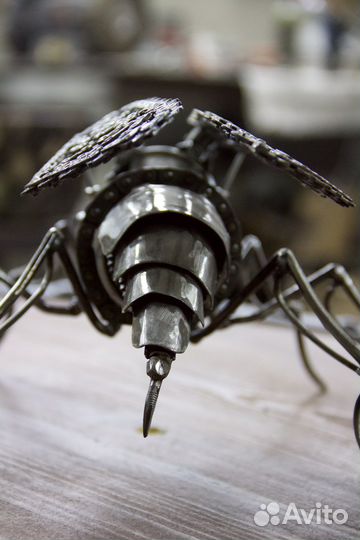 Оса из железа