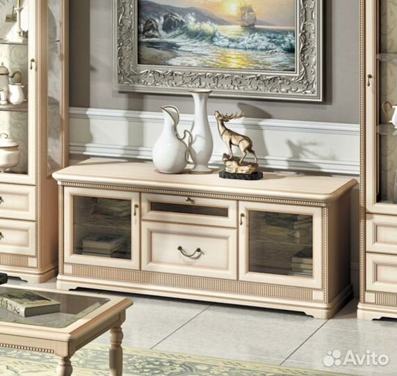 Тумба тв со стеклянными дверками Джоконда крем