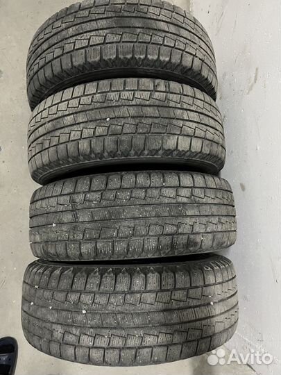 Zetro Ice Edge Neo 215/60 R16