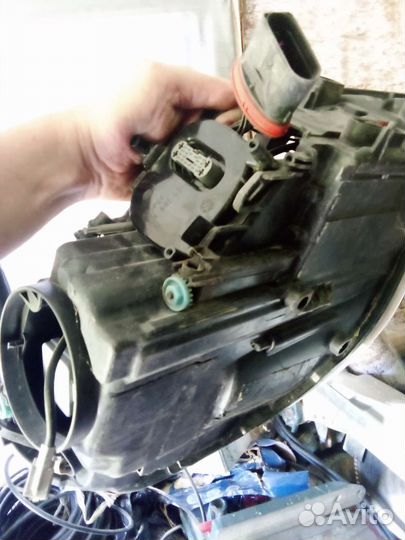 Фара volkswagen touareg 1 рестайлинг