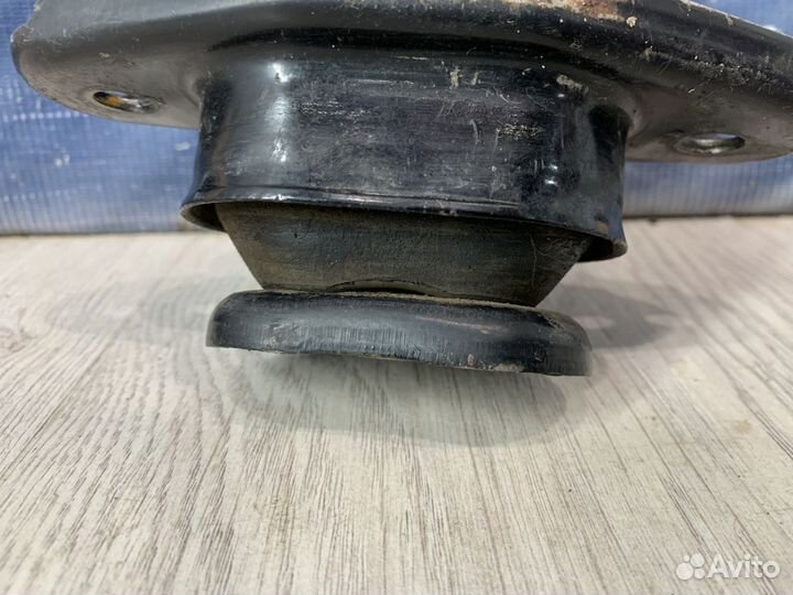 Опора двигателя двс Кронштейн Kia RIO X-line