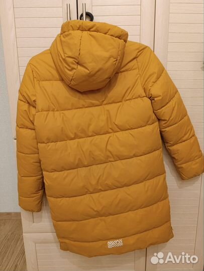 Зимняя куртка для девочки 152-158