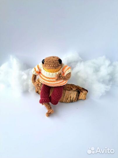 Вязаная лягушка