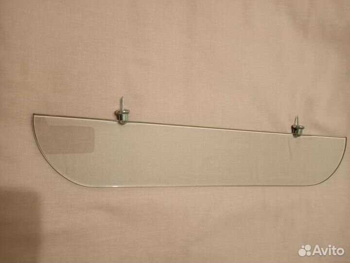 Полочка из стекла