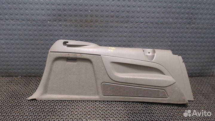 Обшивка пространства багажника Audi Q7, 2010