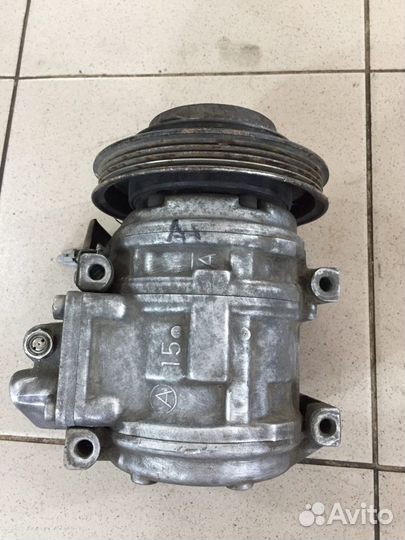 Компрессор кондиционера Toyota Avensis t220 0624