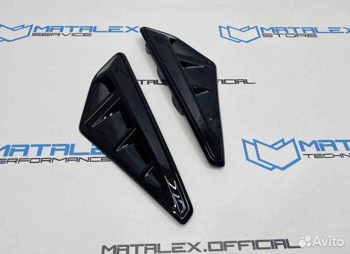 Жабры в крылья BMW X5 G05, премиум черный