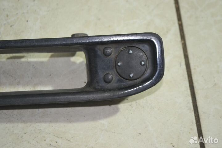 Блок управления зеркалами Audi 80