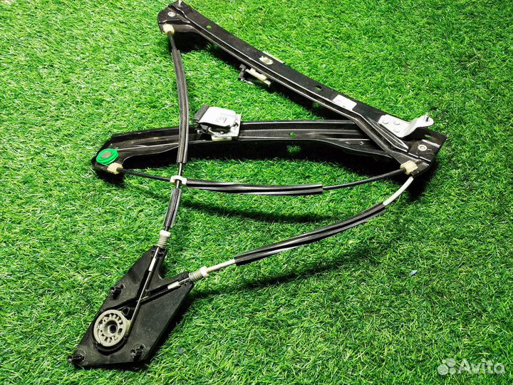 Стеклоподъемник электр. передний правый Volkswagen