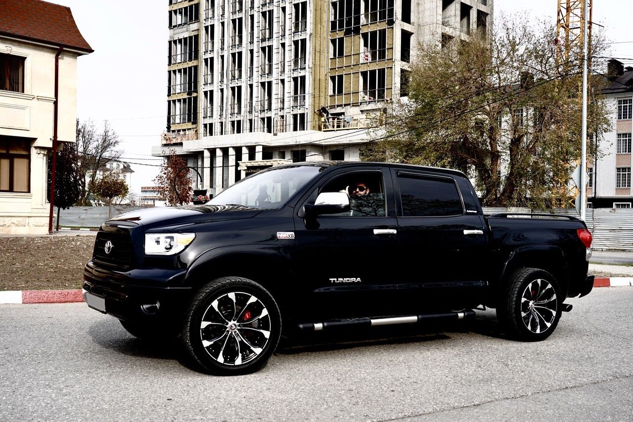 Toyota Tundra: фото из отзыва
