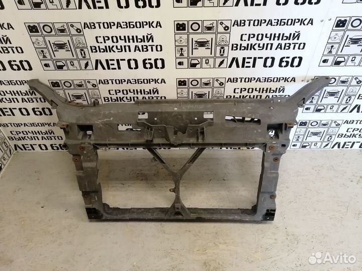 Панель передняя Mazda 5 (CR) 2005-2010