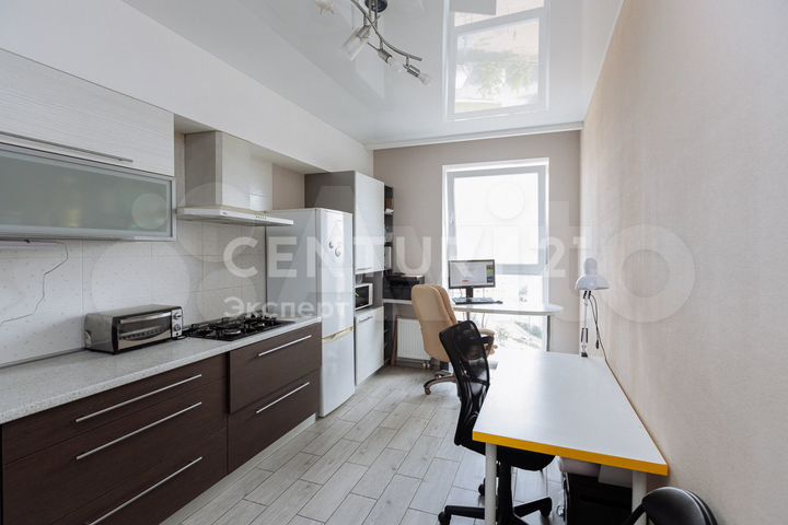 2-к. квартира, 64,3 м², 8/10 эт.