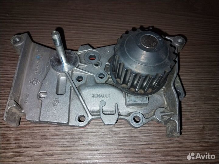 Оригинал помпа Largus, Renault