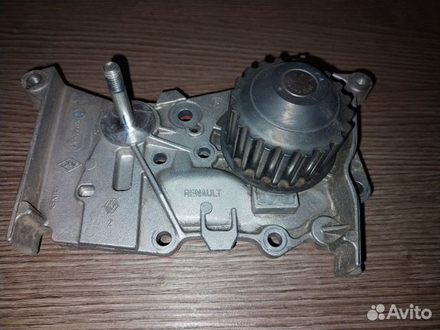 Оригинал помпа Largus, Renault