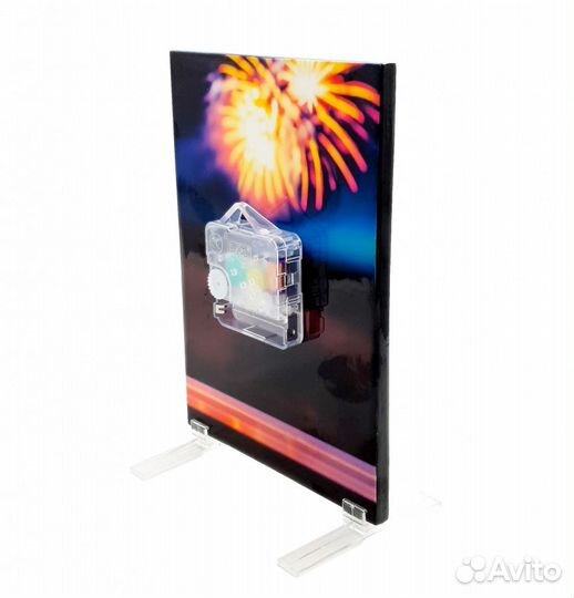 Декоративные часы праздничный бокал