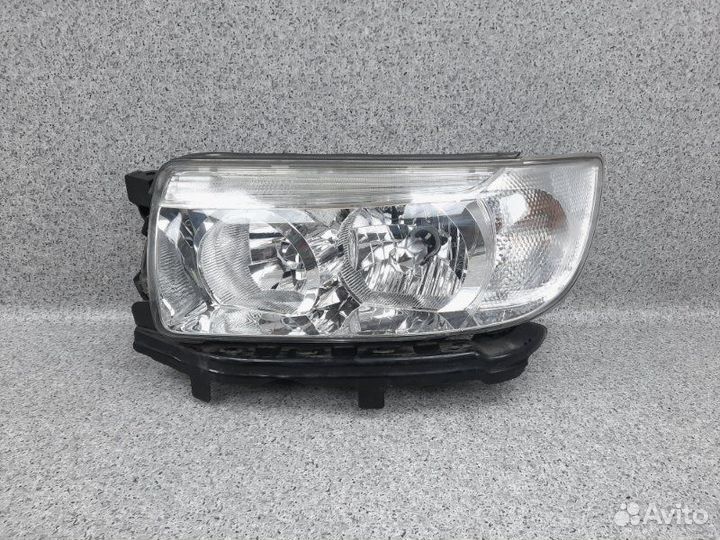 Фара передняя левая Subaru Forester SG5 EJ20 2006