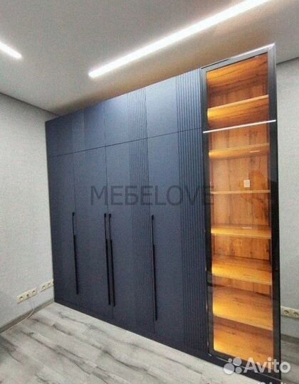 Шкаф распашной угловой на заказ