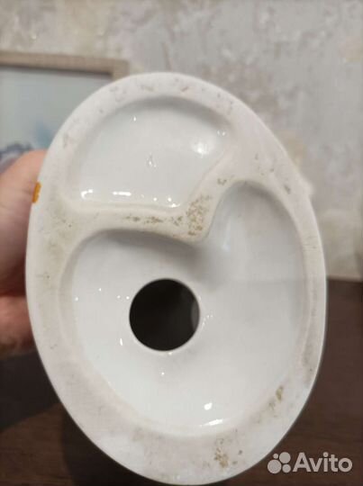 Статуэтка фарфоровая собака