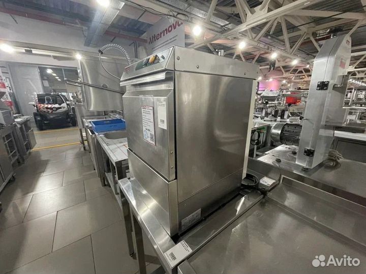 Машина посудомоечная фронтальная Solis PRO 35