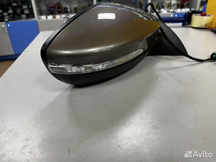 Боковое зеркало Passat cc (правое)