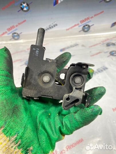 Замок капота Bmw 7 E66 N62B44 2002