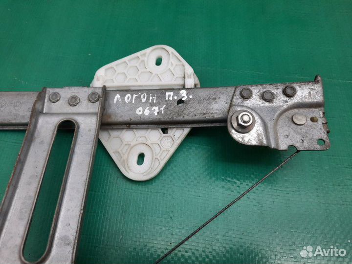 Стеклоподъемник задний правый Renault Logan 1