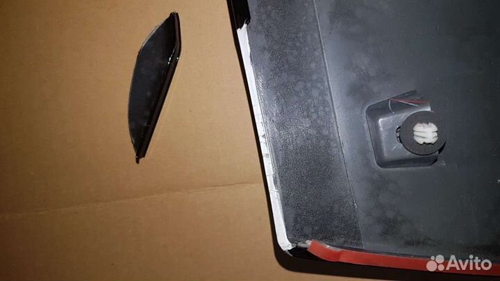 Накладка багажной двери Pajero Sport 5817A263XC