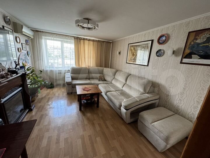 4-к. квартира, 80 м², 6/10 эт.