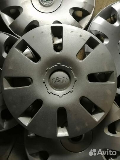 Колпак Ford r15