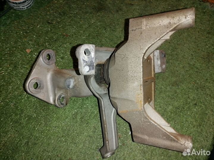 Опора двигателя (подушка двс) правая 11210JC20A Ni