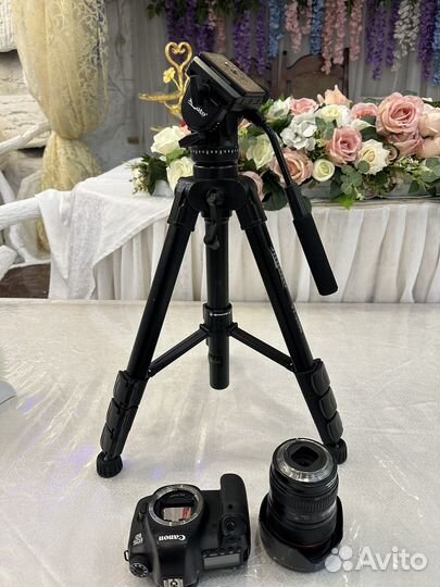 Зеркальный фотоаппарат canon 6d