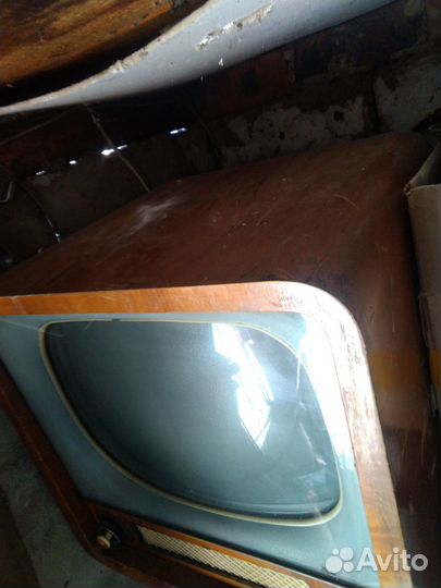 2 телевизора раритет