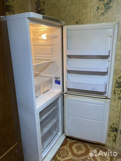 Холодильник indesit