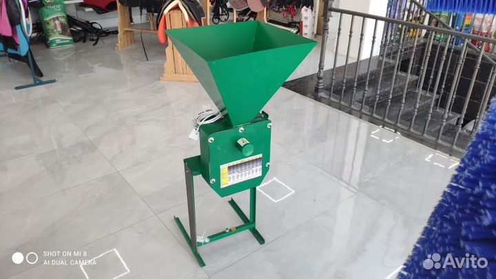 Молотковый зерноизмельчитель