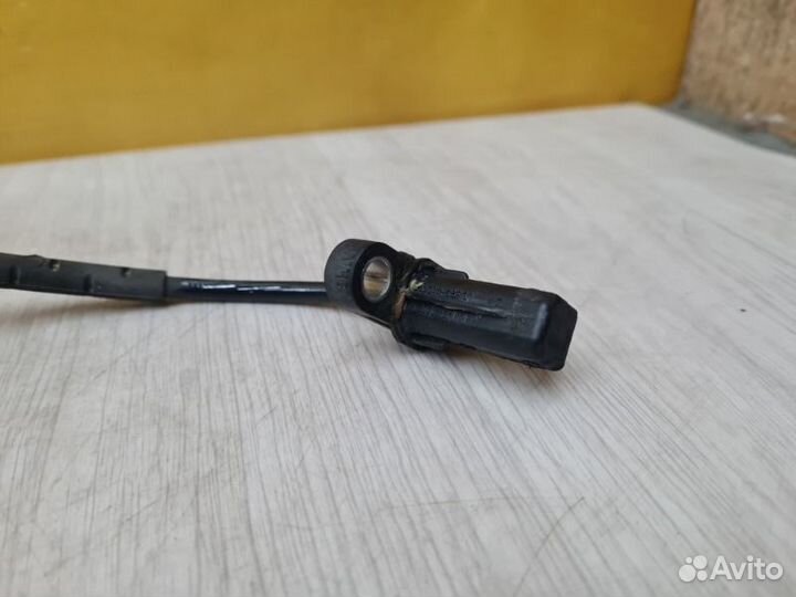Датчик abs передний Bmw 1 E81 N45B16 2008
