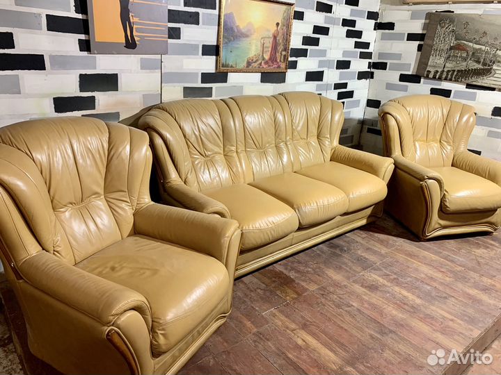 Диван и 2 кресло натуральная кожа привезу