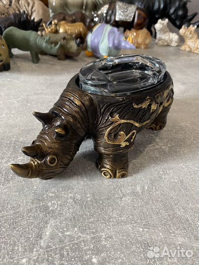 Носороги (коллекция)