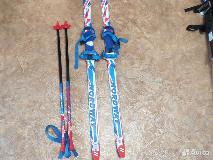 Лыжи для 7 и 9лет