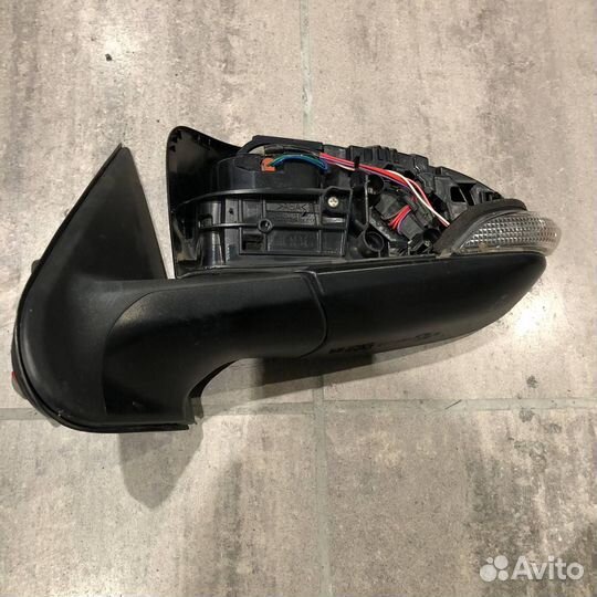 Зеркало Toyota Spade Porte 2012-2020 NCP140 141 LH
