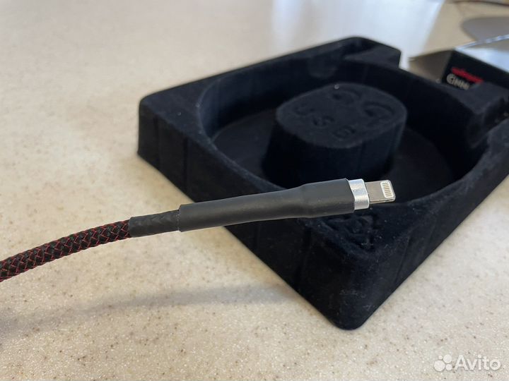 AudioQuest Cinnamon Lightning iPhone