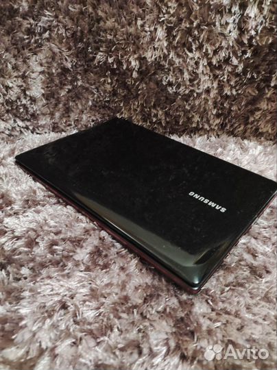 Нетбук Samsung N150 Plus