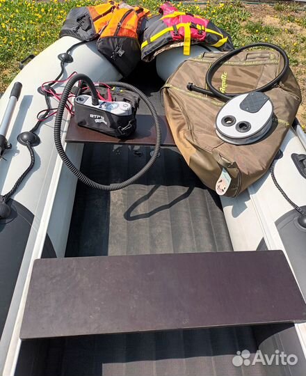 Лодочный мотор Tohatsu M18 E S и лодка Ривьера 360