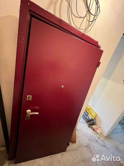 Дверь входная металлическая